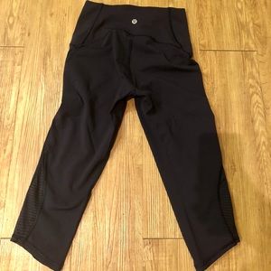 Lululemon Crops / Leggings, Size 4, Navy Blue